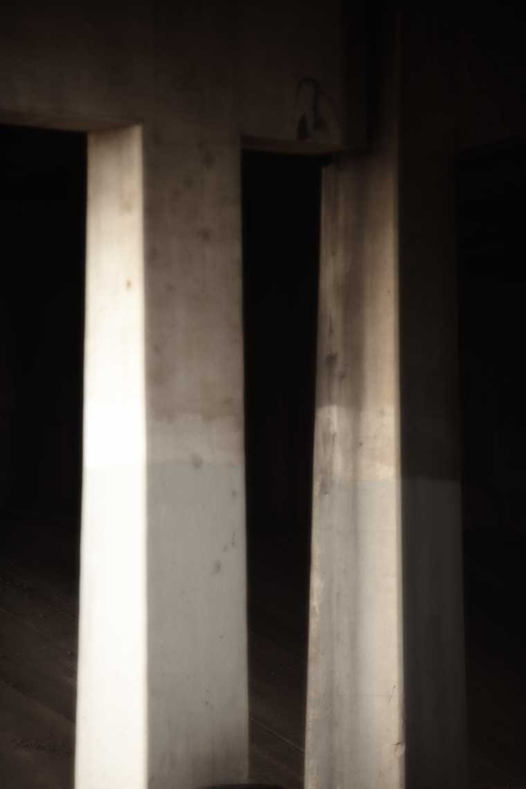 110108_119_abst_colfaxpiers